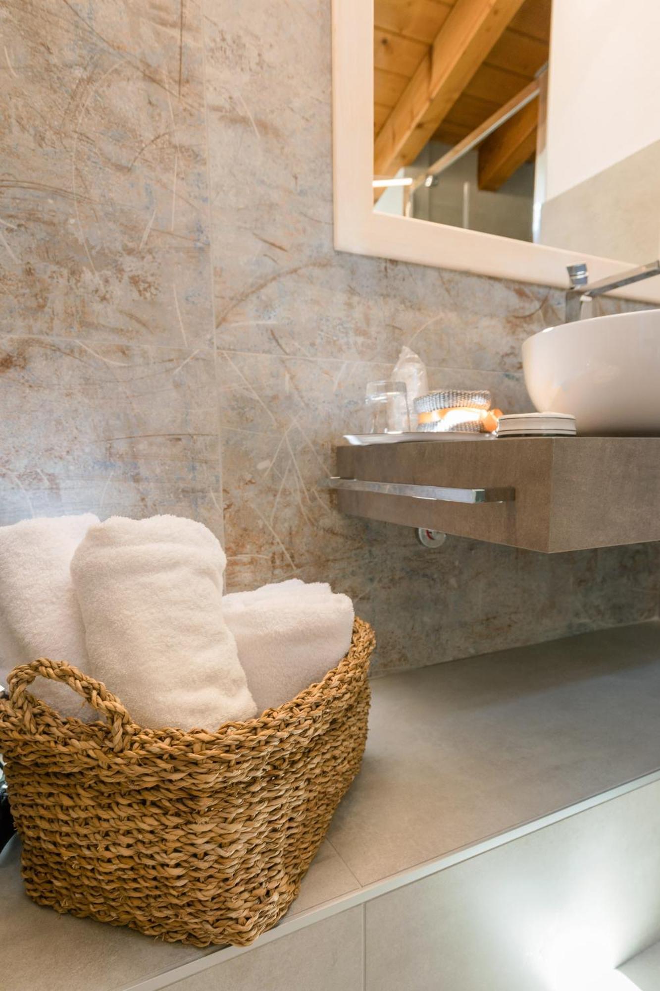 Charming Sirmione Bed and Breakfast Exteriör bild