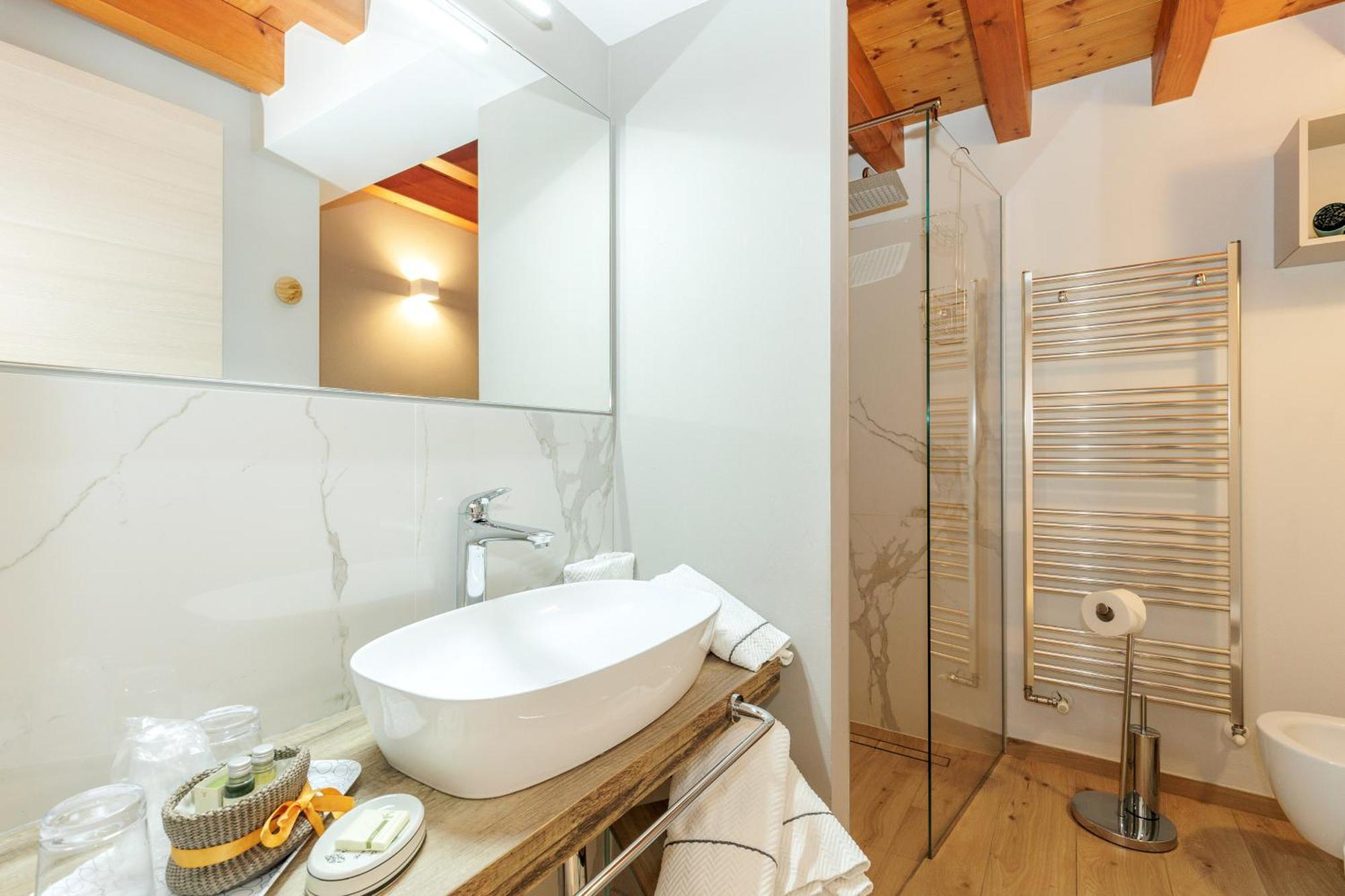 Charming Sirmione Bed and Breakfast Exteriör bild