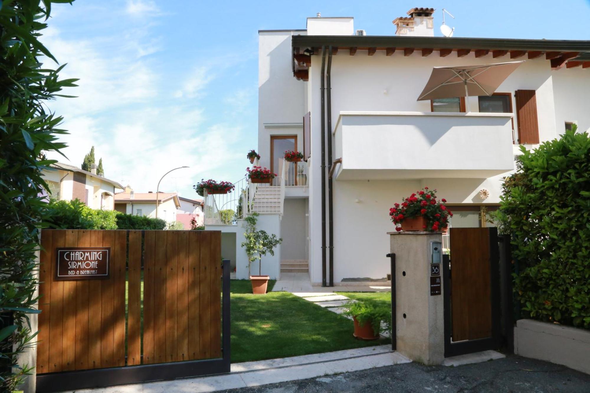 Charming Sirmione Bed and Breakfast Exteriör bild