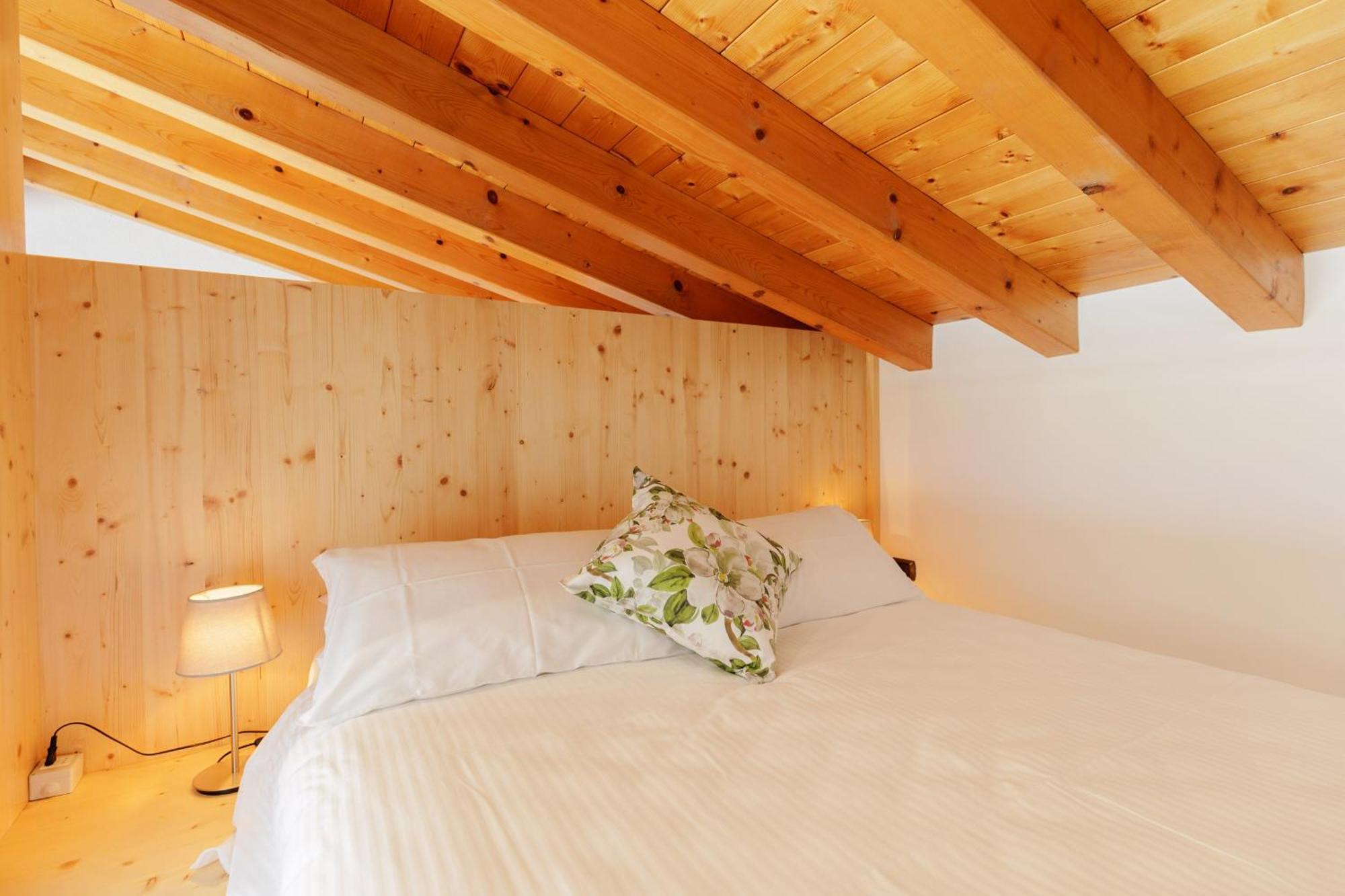 Charming Sirmione Bed and Breakfast Exteriör bild